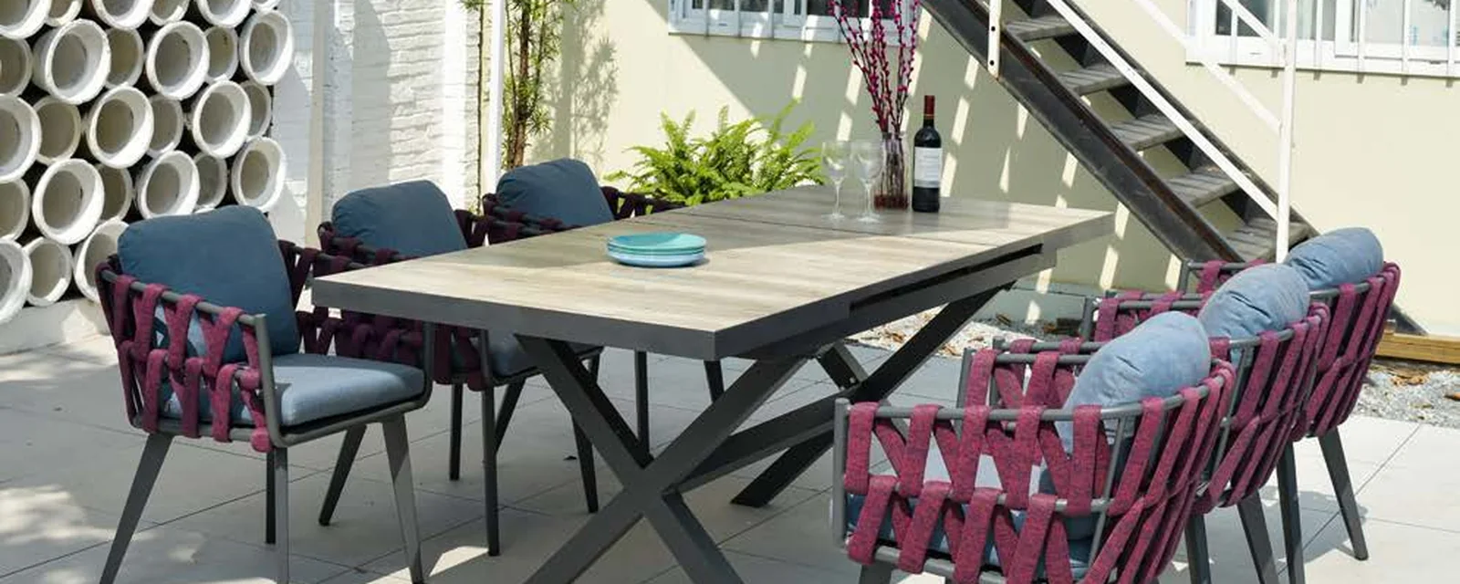 Outdoor Dining Sets setting